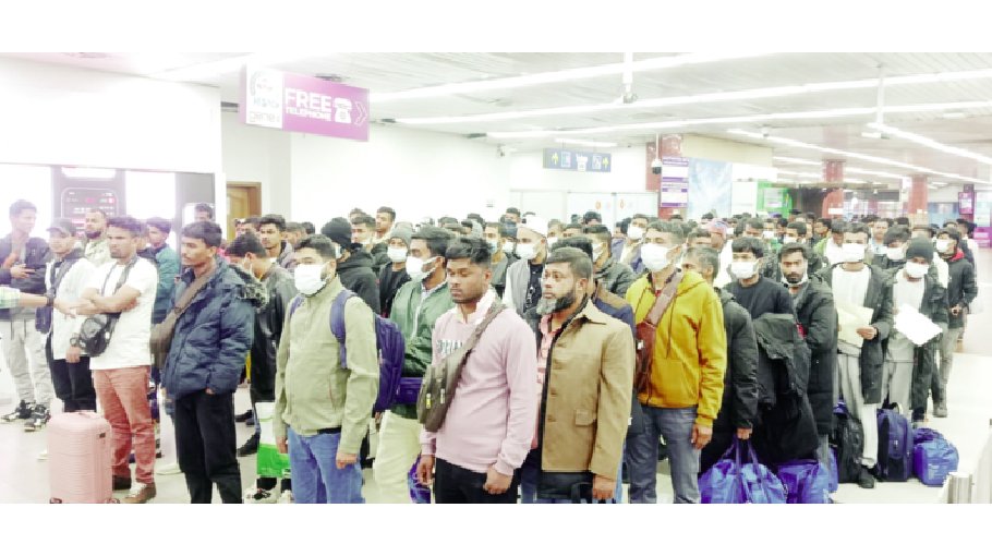161 Bangladeshis repatriated  from Libya, Tunisia 