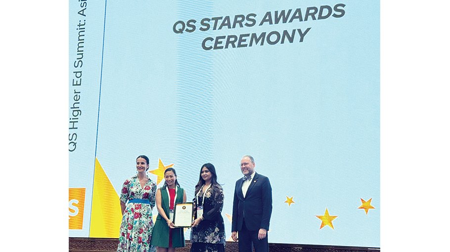 AIUB students participates in QS Higher Ed Summit: Asia Pacific 2024