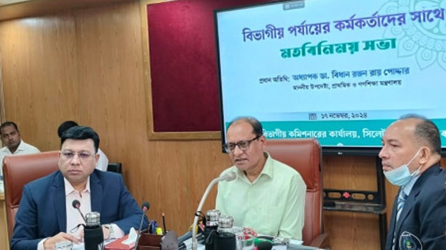 Govt taking preparation to distribute new textbooks in January next: Bidhan