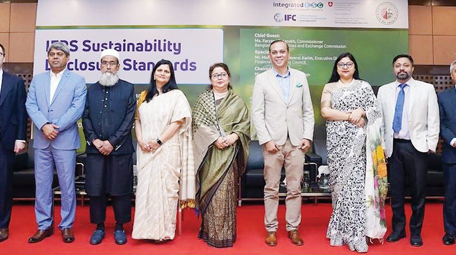 Experts for alignment of capital market with global ESG standards, fostering transparency