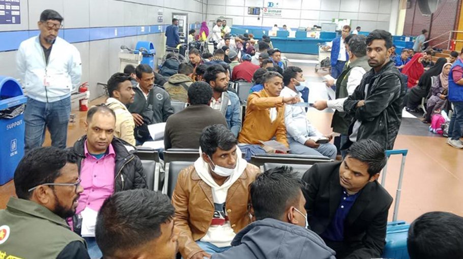82 more Bangladeshis return from war-torn Lebanon