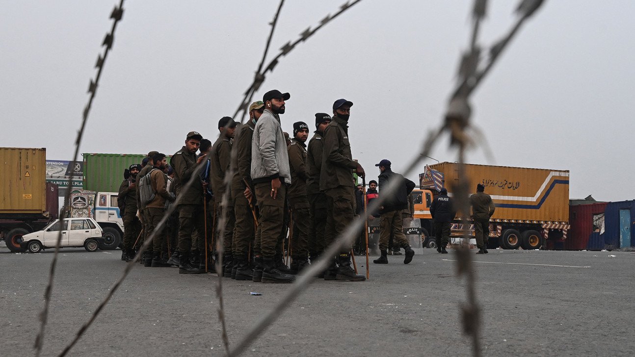 82 killed in three days of Pakistan sectarian violence
