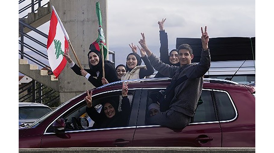 Israel strikes Hezbollah weapons smuggling sites in Syria