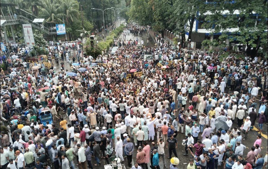 Ishraque supporters bring out victory rally