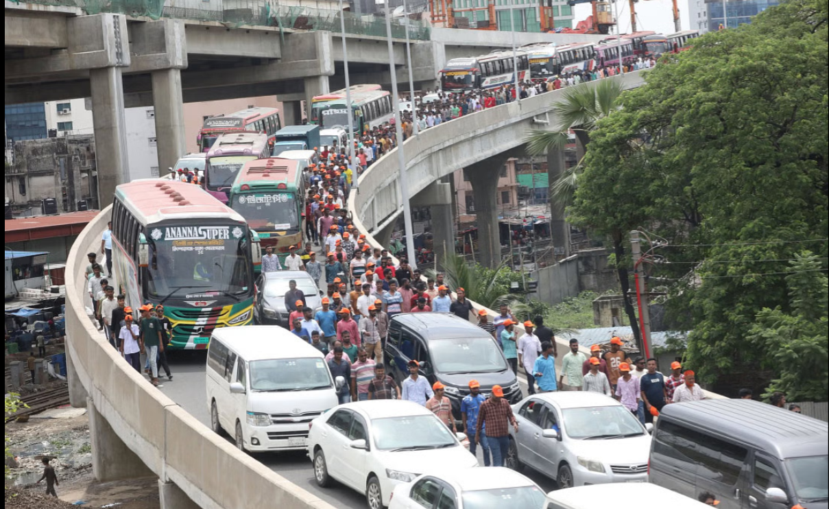Political rallies bring Dhaka traffic to a halt