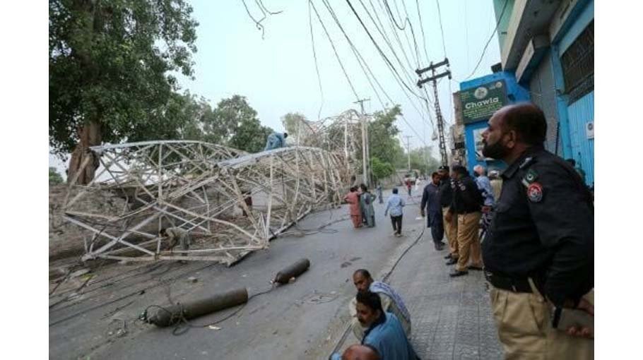 Violent 10 killed as storms trigger floods, landslides in Pakistan