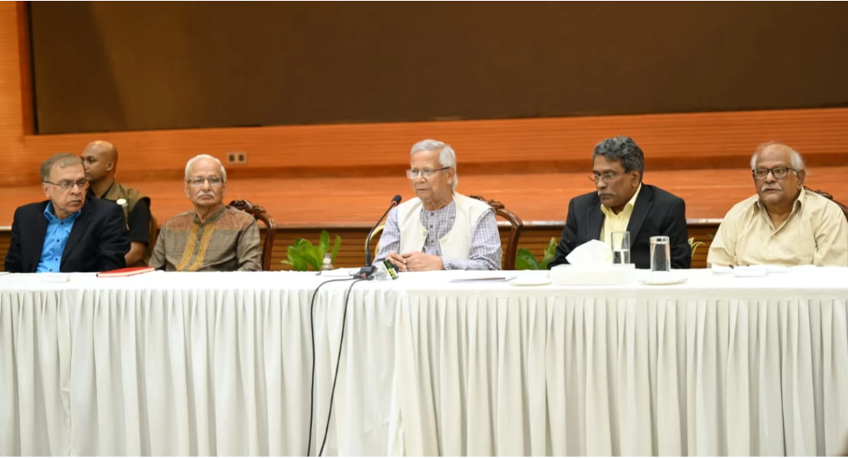 Yunus opens dialogue with political parties