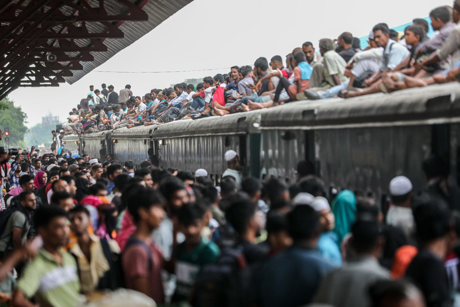 10-day Eid holiday begins Thursday; mass exodus underway