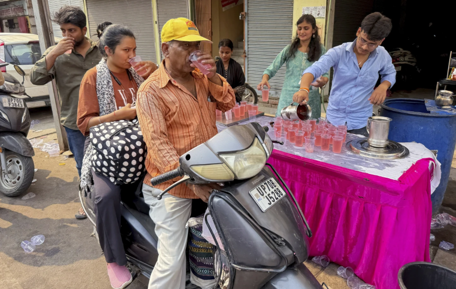 Northern India on the boil with heat waves disrupting normal lives and raising health concerns