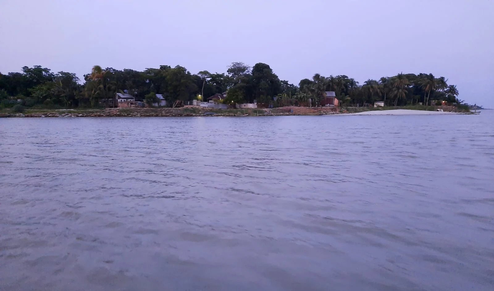 30 rivers swell, 86 falls: FFWC