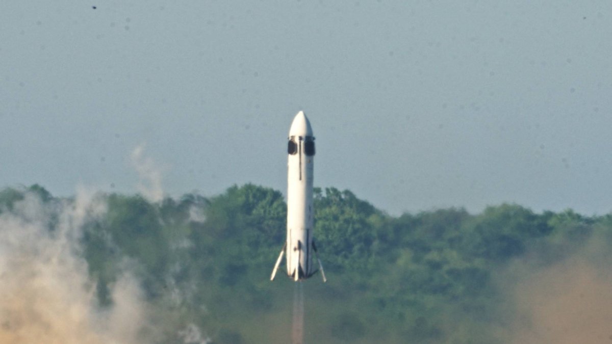 Honda hails successful test of reusable rocket