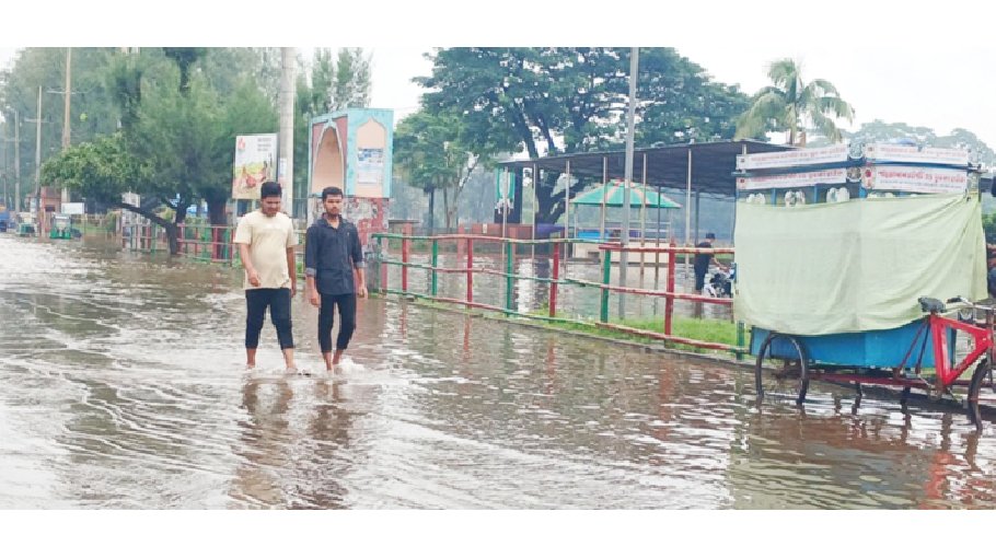 Heavy downpour causes waterlogging in Noakhali