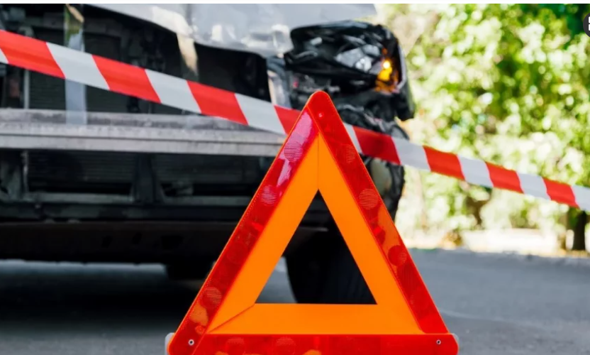 Five killed in road accidents in Uttara, Bijoy Sarani