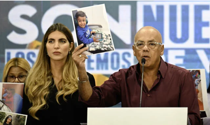 Venezuela accuses US of 'kidnapping' 18 migrant children