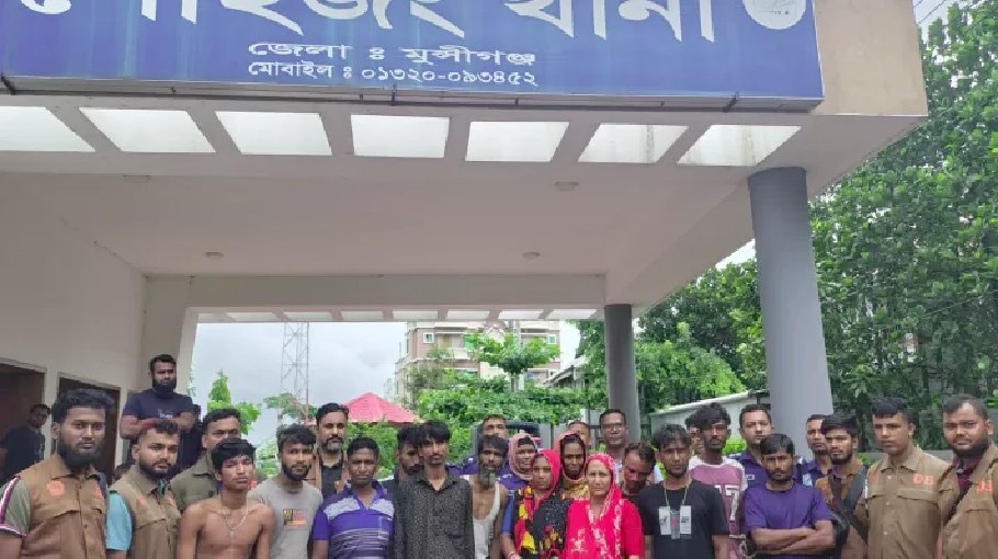 14 held with huge quantity  of drugs in Louhajang