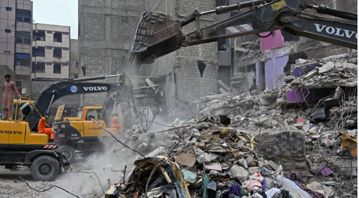 Death toll in Pakistan building collapse rises to 27