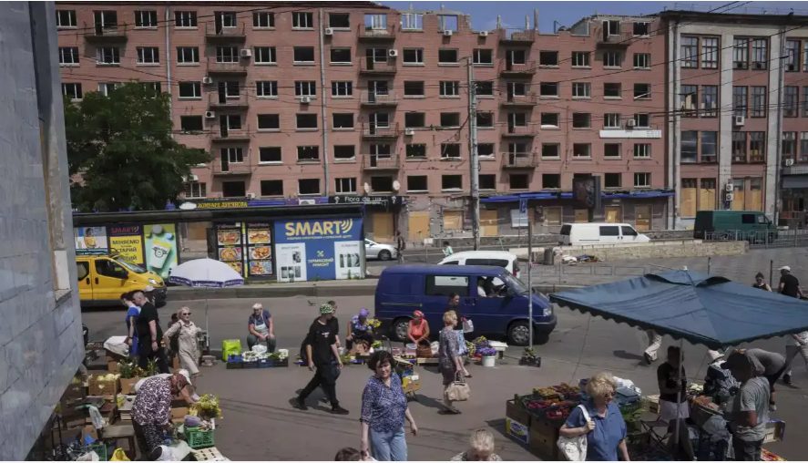 Russian drone strike hits Kharkiv, damages maternity hospital