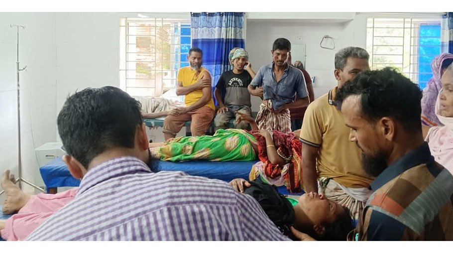 30 hurt in clash   in C’nawabganj