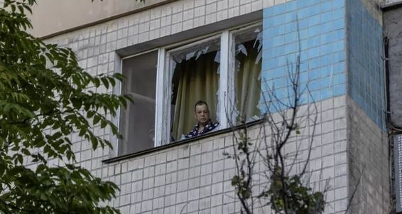Russian strikes kill three across Ukraine