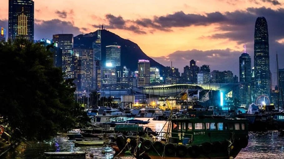 Hong Kong leads stocks higher, yen gains as Ishiba vows to stay