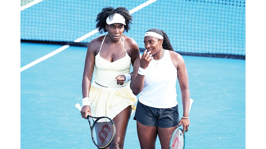 Venus makes winning return 