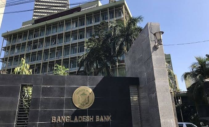 BB asks female officials not to wear short-sleeved clothes