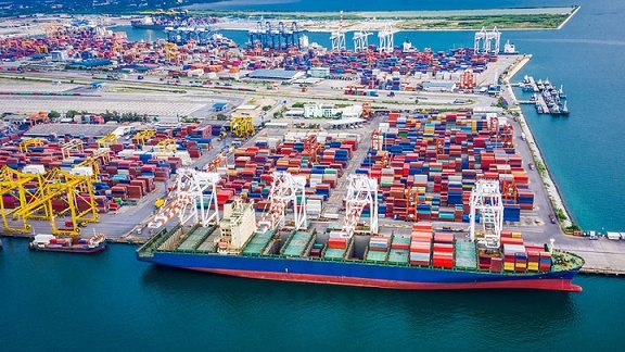 Ctg Port to increase tariff by 30 percent: Shipping Adviser