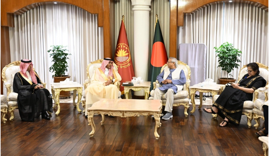 Newly appointed Saudi envoy pays courtesy call on Chief Adviser