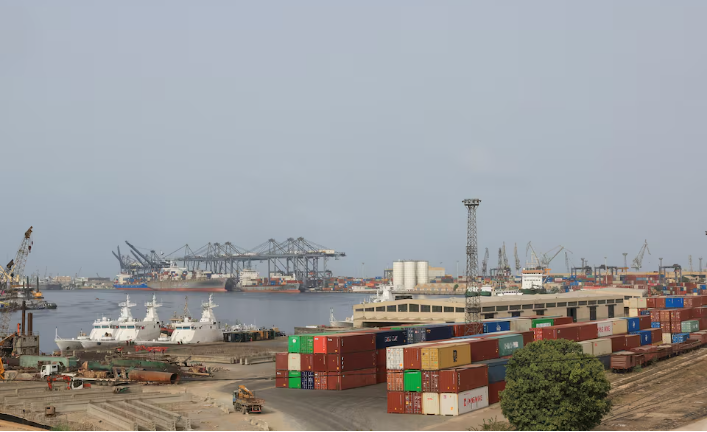 Pakistan says it wins US tariff deal; Trump cites oil reserves pact