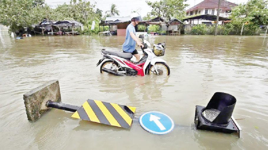 Flooding kills six in Thailand