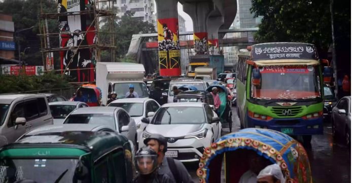 Gridlock grips Dhaka as rallies and exams collide