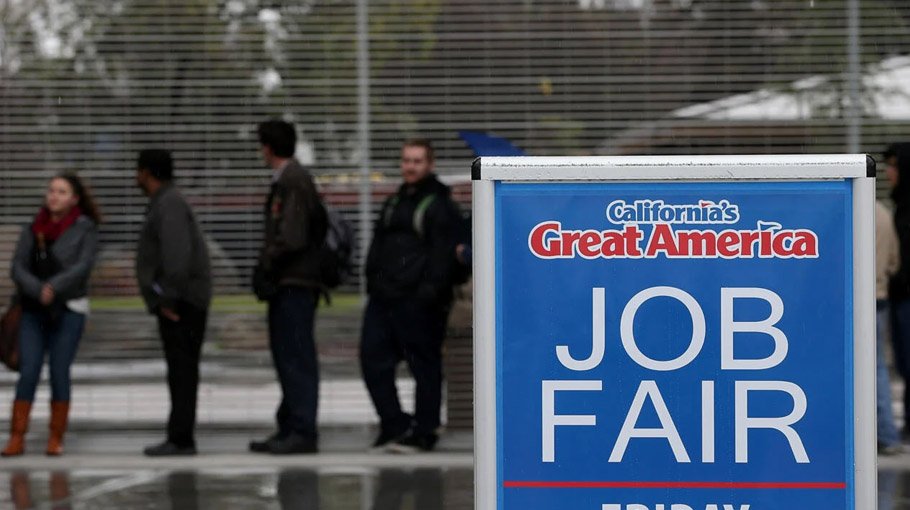 Asian markets fluctuate as traders weigh tariffs, US jobs