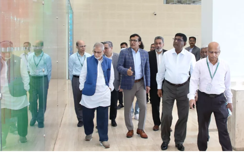 CA’s special assistants Abdul Hafiz, Anisuzzaman visit Beximco Pharmaceuticals