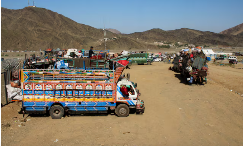 Pakistan starts deporting registered Afghan refugees, says UNHCR