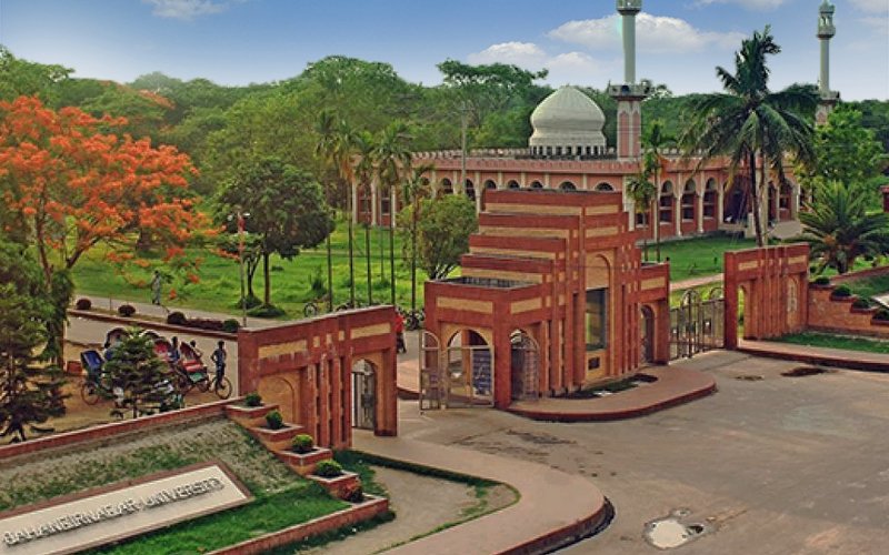 Freshers urge JU authorities to begin classes soon