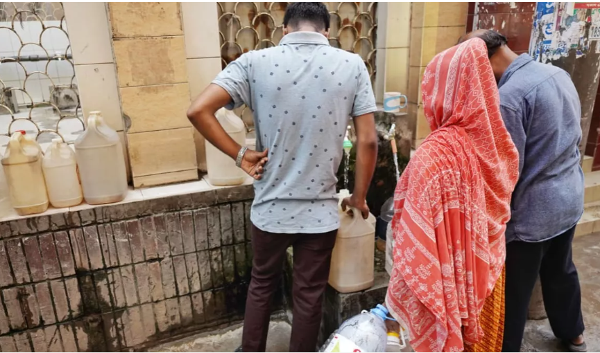 Water crisis deepens  misery  in Old Dhaka