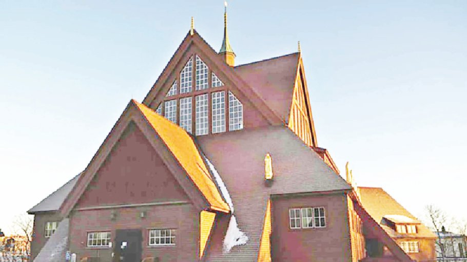 Historic Swedish church to relocate on trailers in logistical feat