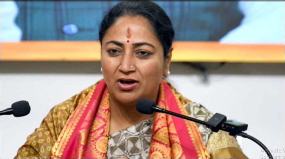 Delhi CM Rekha Gupta 'slapped' during public hearing; accused held