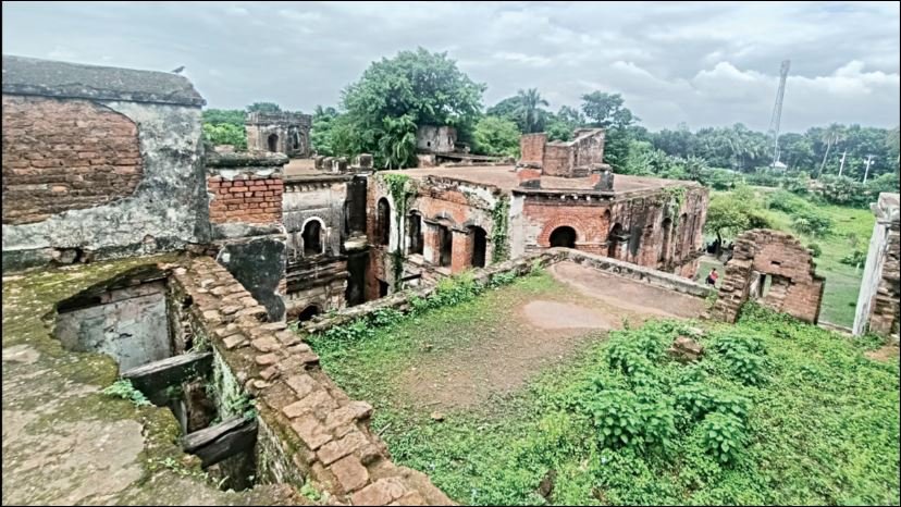 HC seeks detailed report on Teota Zamindar Bari in Manikganj