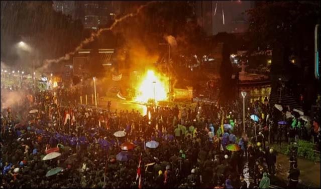 3 killed in blaze during protest in Indonesia's Makassar