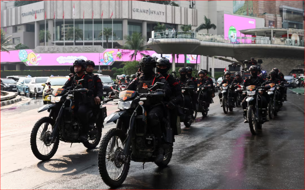 Deadly Indonesia protests force U-turn on lawmakers' pay