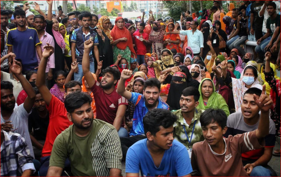 RMG workers block city’s Kuril Biswa Road demanding arears 