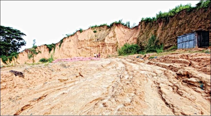 Sylhet DC directs complete ban on hill-cutting