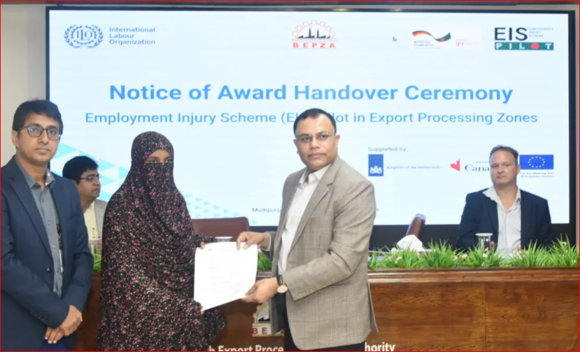 Compensation handed over to workers under the new ‘Employment Injury Scheme’