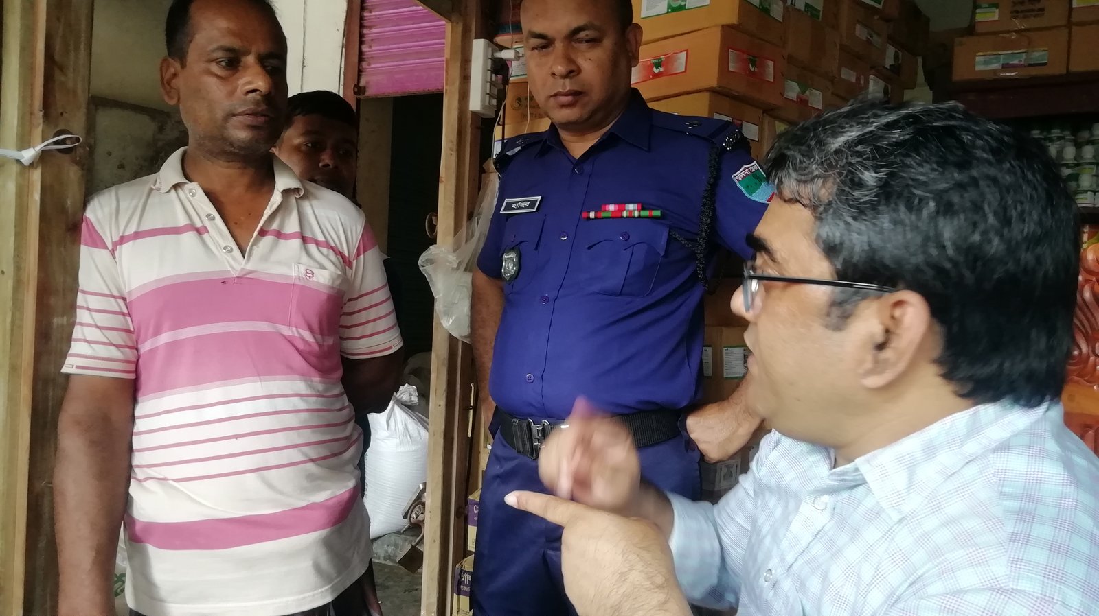 Fertiliser shop in Chuadanga fined Tk 50,000 for violating consumer rights