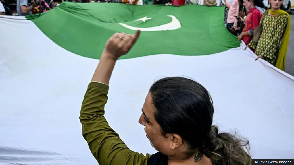 3 transgender women shot dead in Karachi