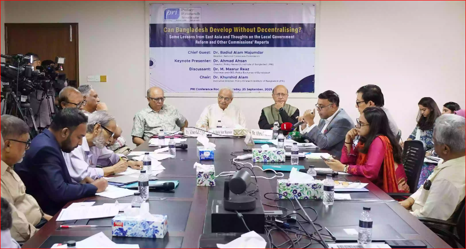 Bangladesh can’t sustain growth without decentralisation: Experts
