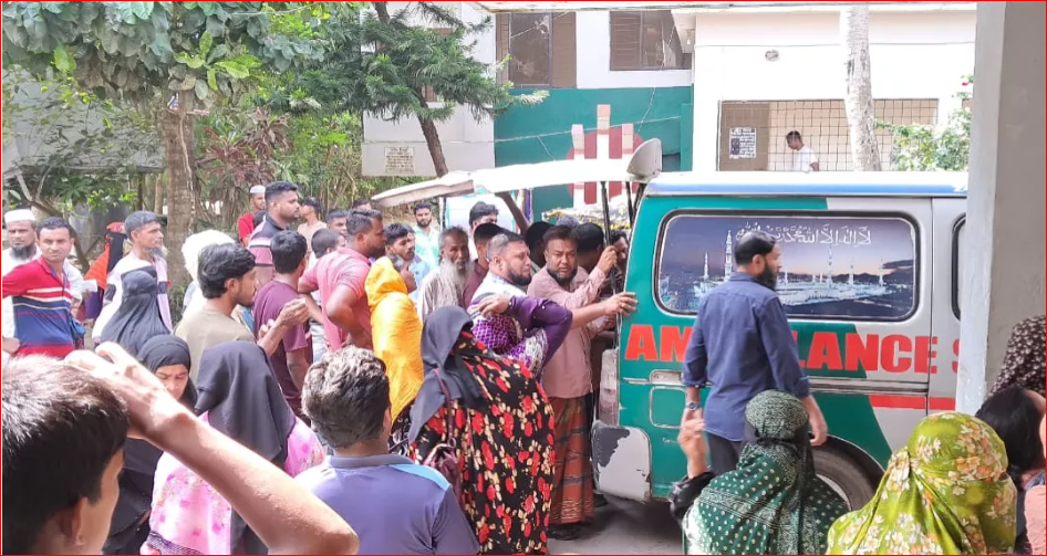 Couple killed in Munshiganj road crash