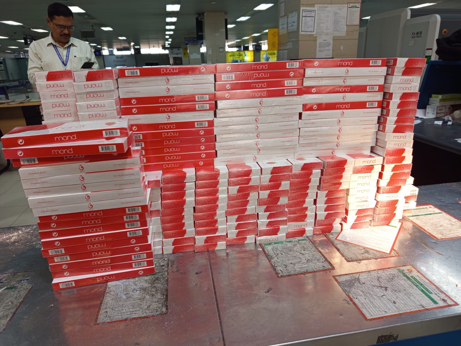 Cigarettes, smartphones seized at Ctg airport