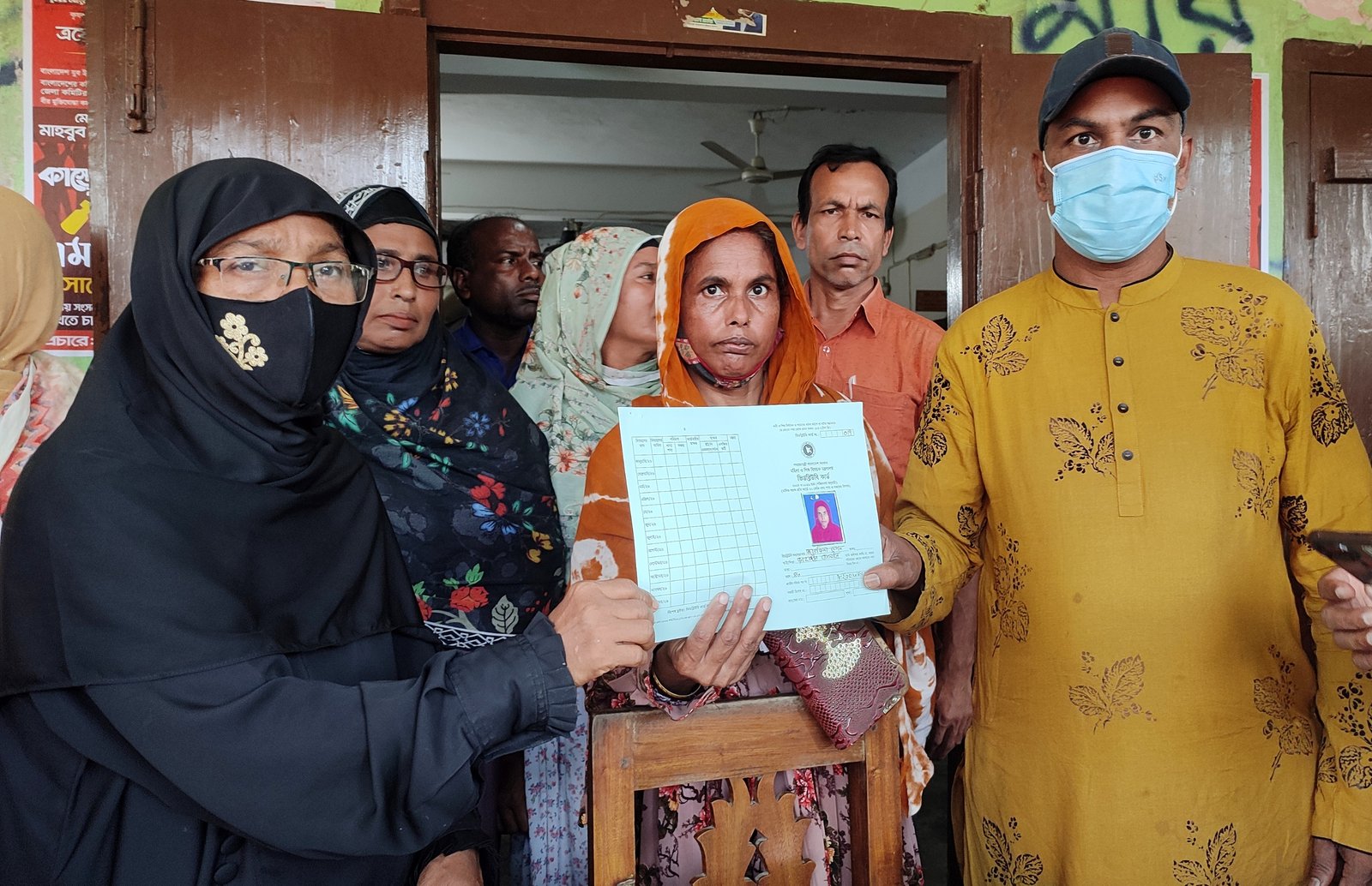 456 women receive free VGD cards in Sarishabari